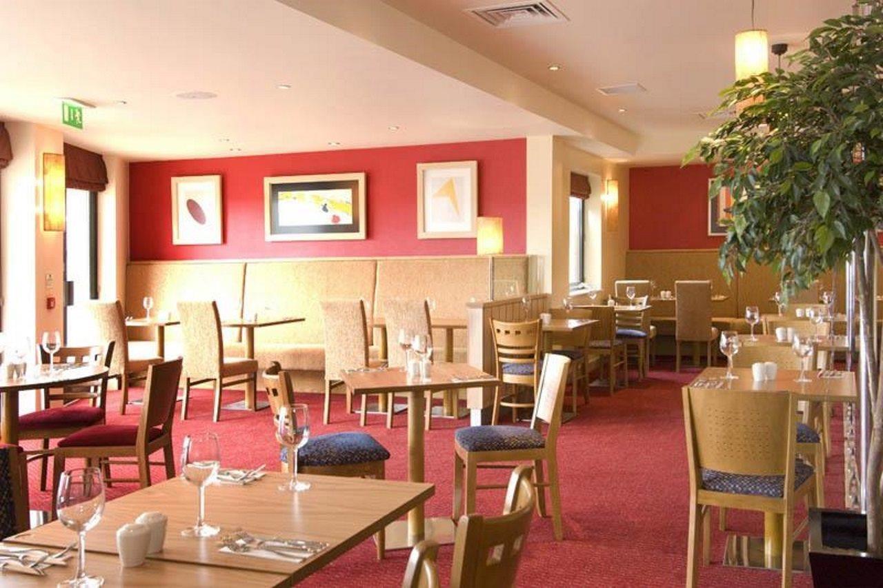 Premier Inn Cambridge Girton  Eksteriør bilde