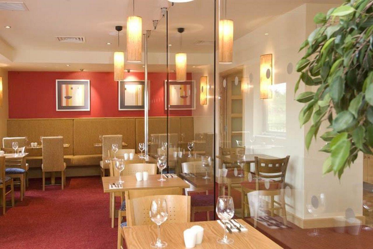 Premier Inn Cambridge Girton  Eksteriør bilde