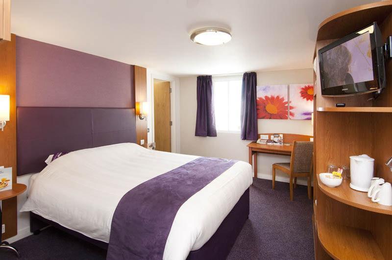 Premier Inn Cambridge Girton  Eksteriør bilde